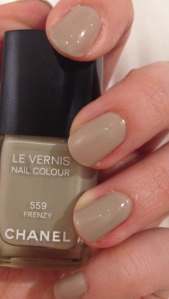 Chanel Frenzy 559 Nail Colour