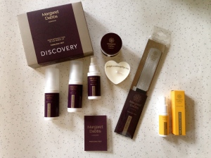 Margaret Dabbs Discovery Kit, Foot File and nourish nail and cuticle serum