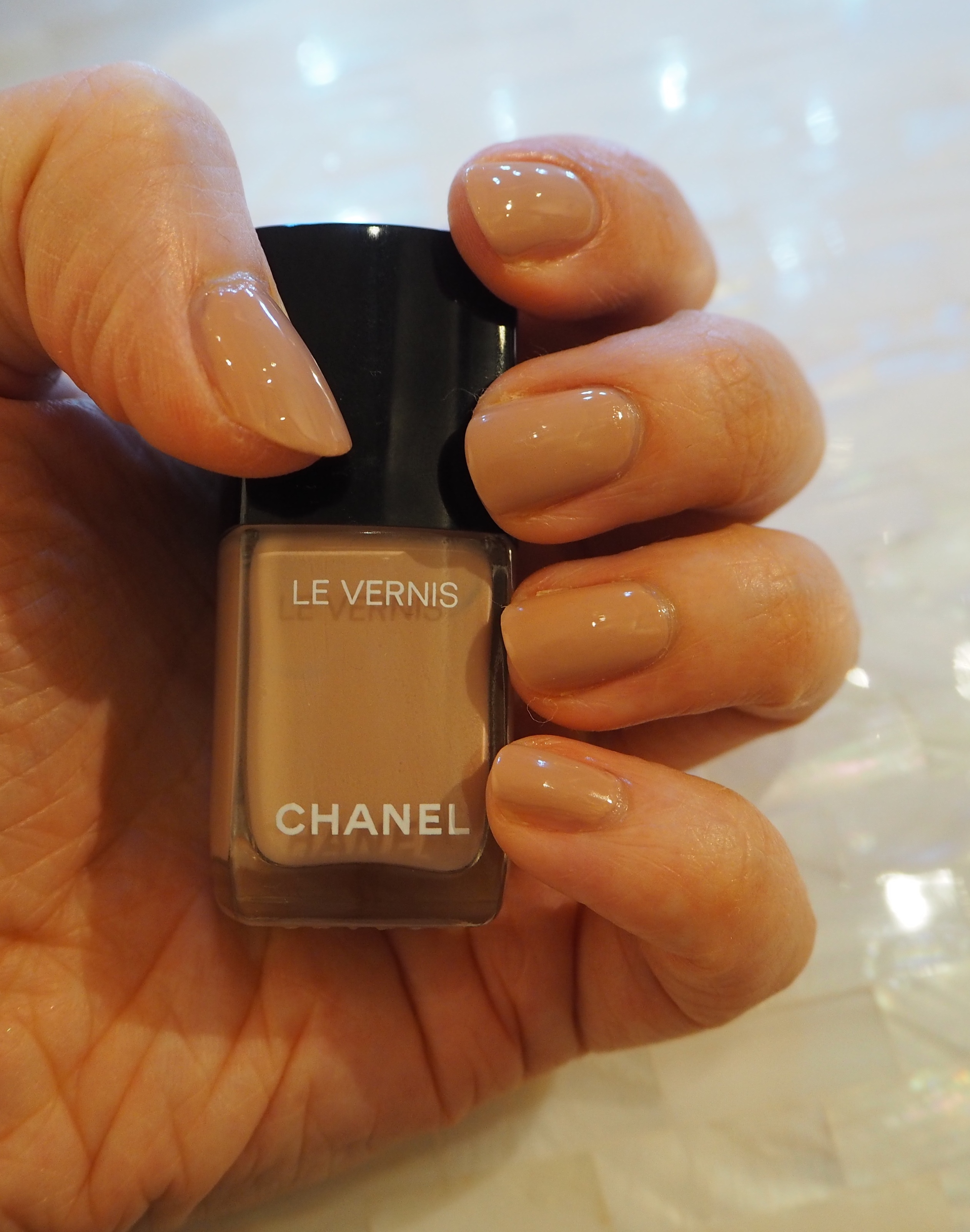 Chanel Le Vernis Long Wear Nail Colour Reds, Review, Swatch & Comparison |  Color Me Loud