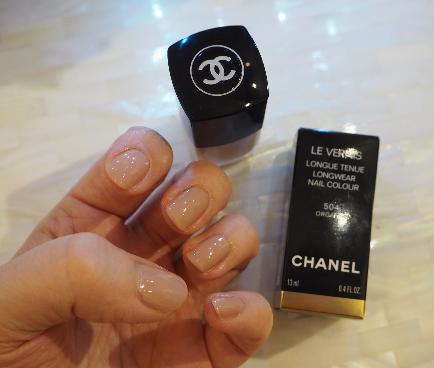 Chanel Organdi Le Vernis Longwear Nail Colour Review & Swatch
